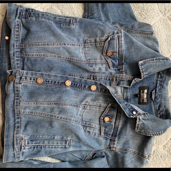 Denim jacket - Picture 6 of 6